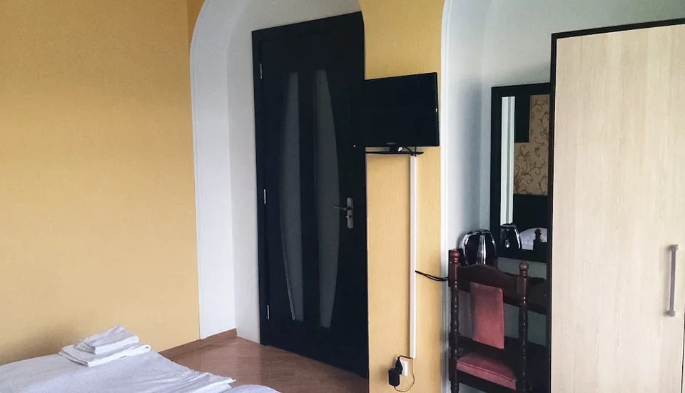 هتل ایساکا تفلیس